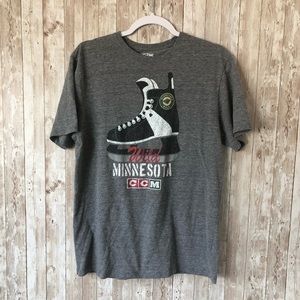 MN Wild Distressed Graphic T-Shirt